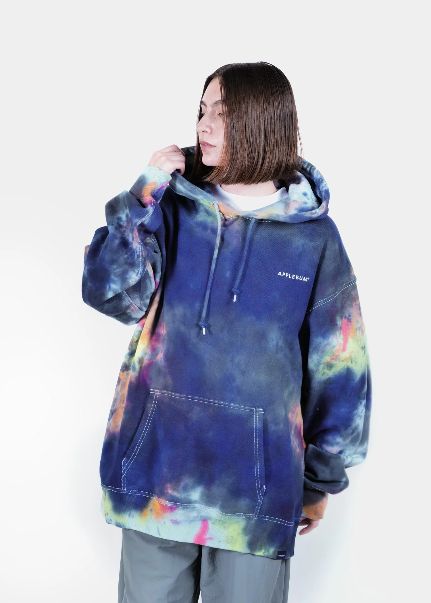 RECOGNIZE 7 INCH HOODIE ストリートファッションコーディネート　着用イメージ