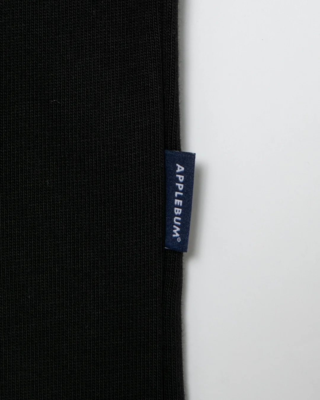 APPLEBUM フォトTシャツ 12oz ヘビーウェイト グラフィックTシャツ メンズ ストリートファッション　ブラック　タグ　拡大