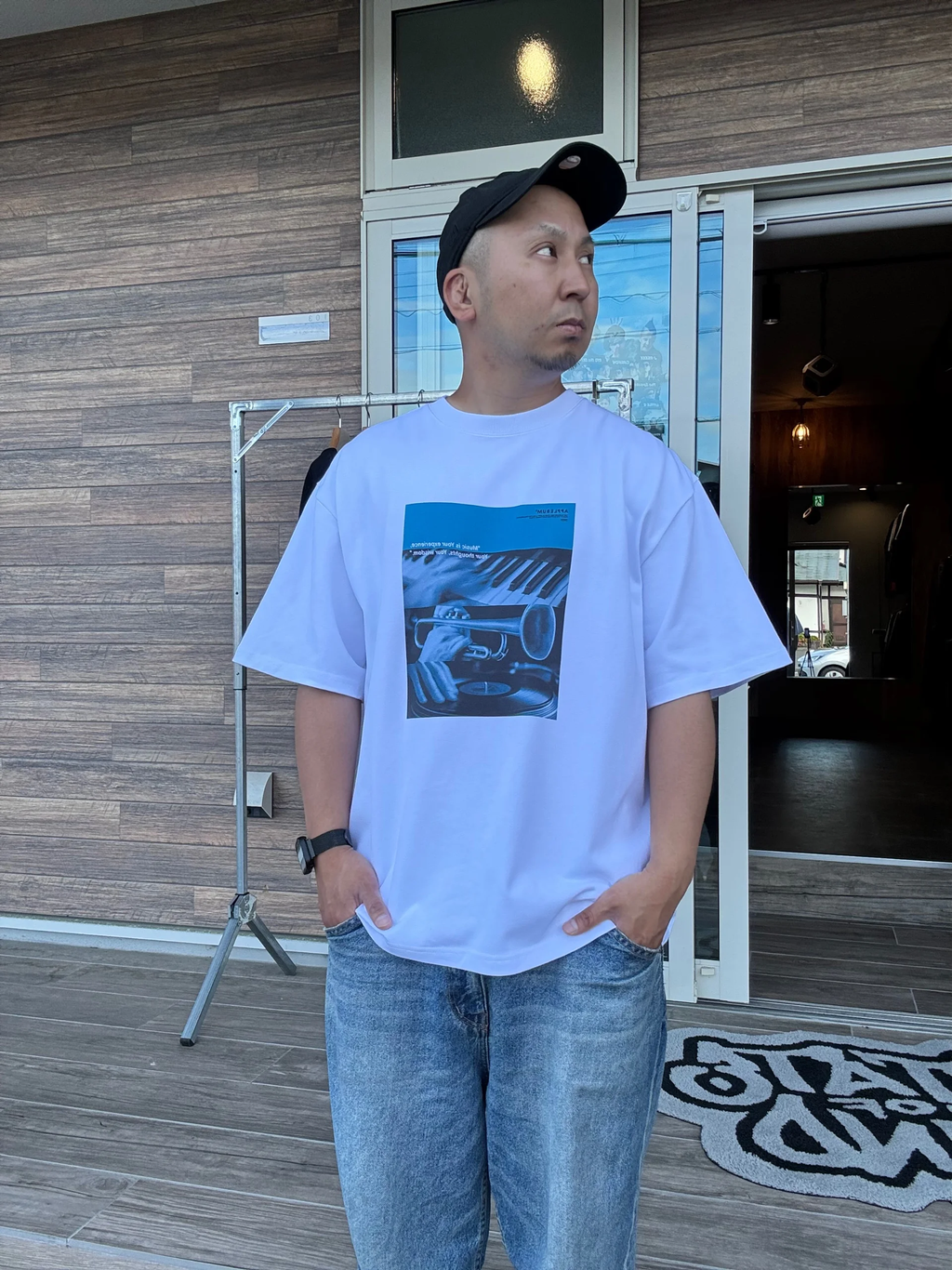 音楽グラフィックTシャツ 12oz メンズ HIPHOP DJ ジャズ レコード ストリートファッション　着用イメージ　正面
