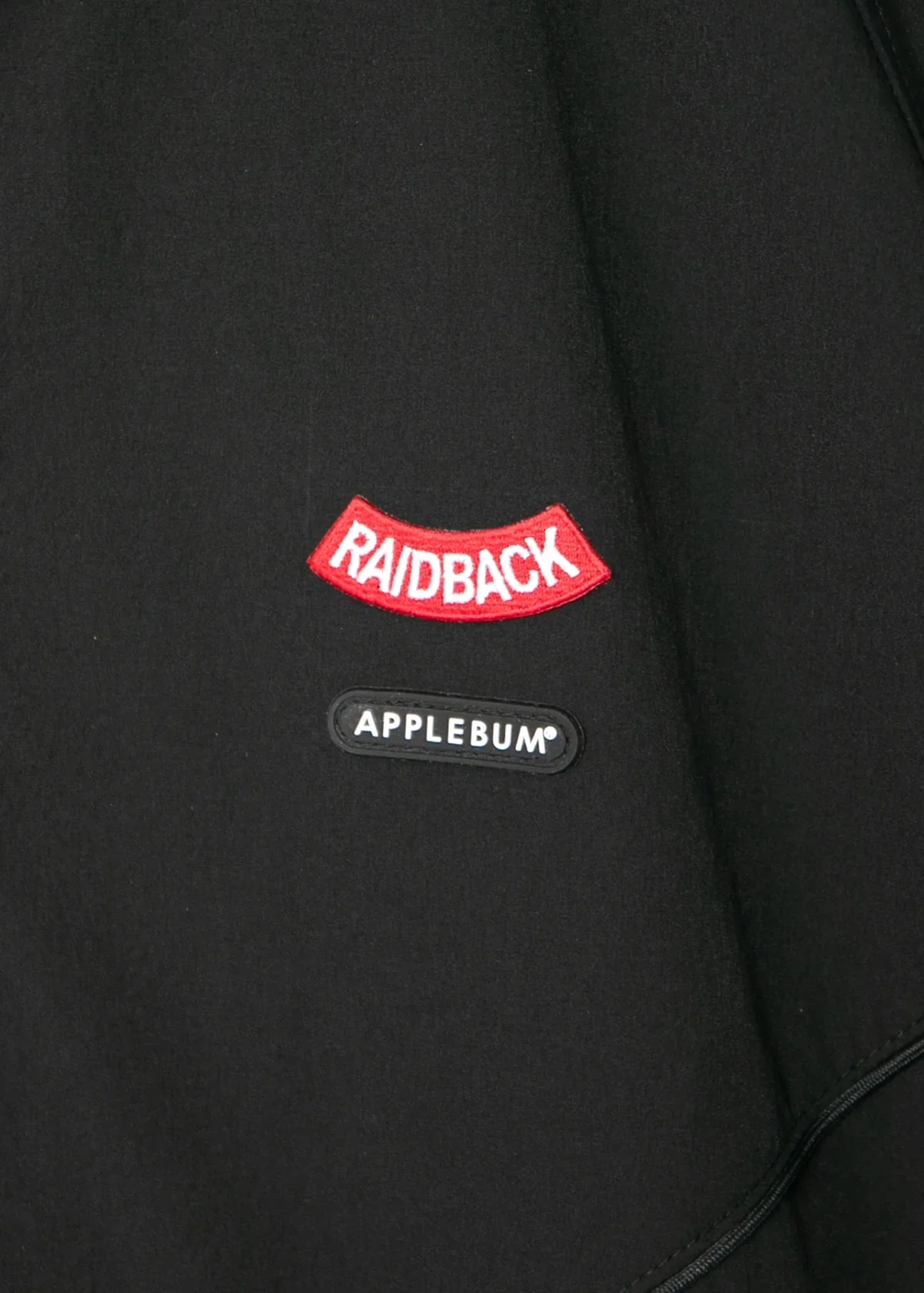 APPLEBUM raidback fabric ナイロンジャケット メンズ リフレクターロゴ セットアップ対応 ストリート　ブラック　ロゴ　拡大
