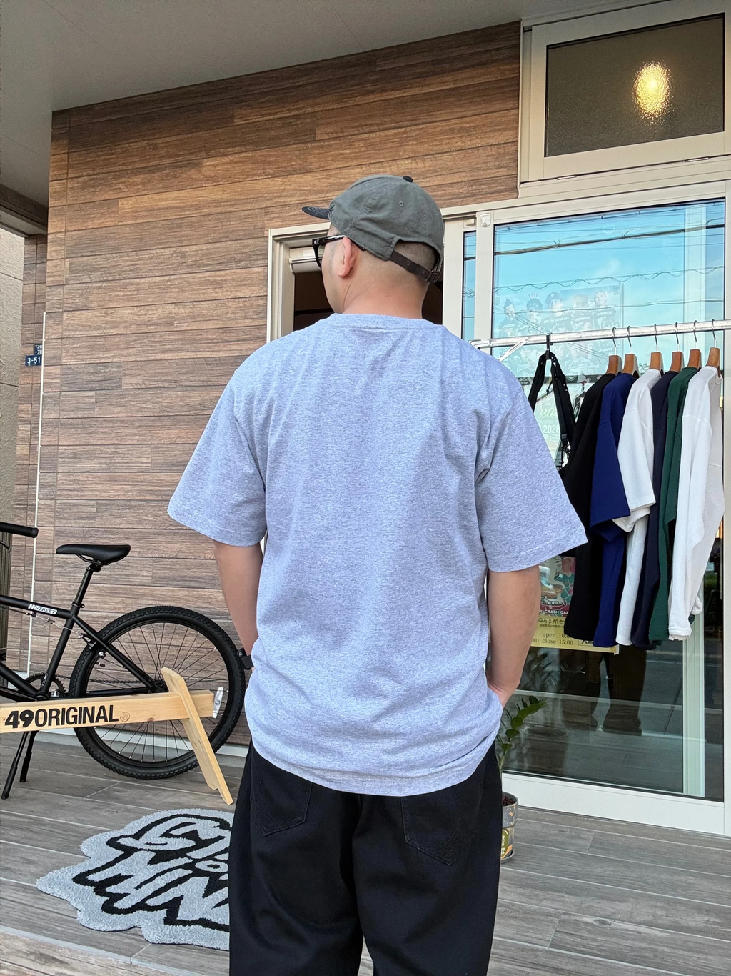 Carhartt ポケットTシャツ メンズ ヘビーウェイト ルーズフィット 半袖Tシャツ　着用イメージ　バック
