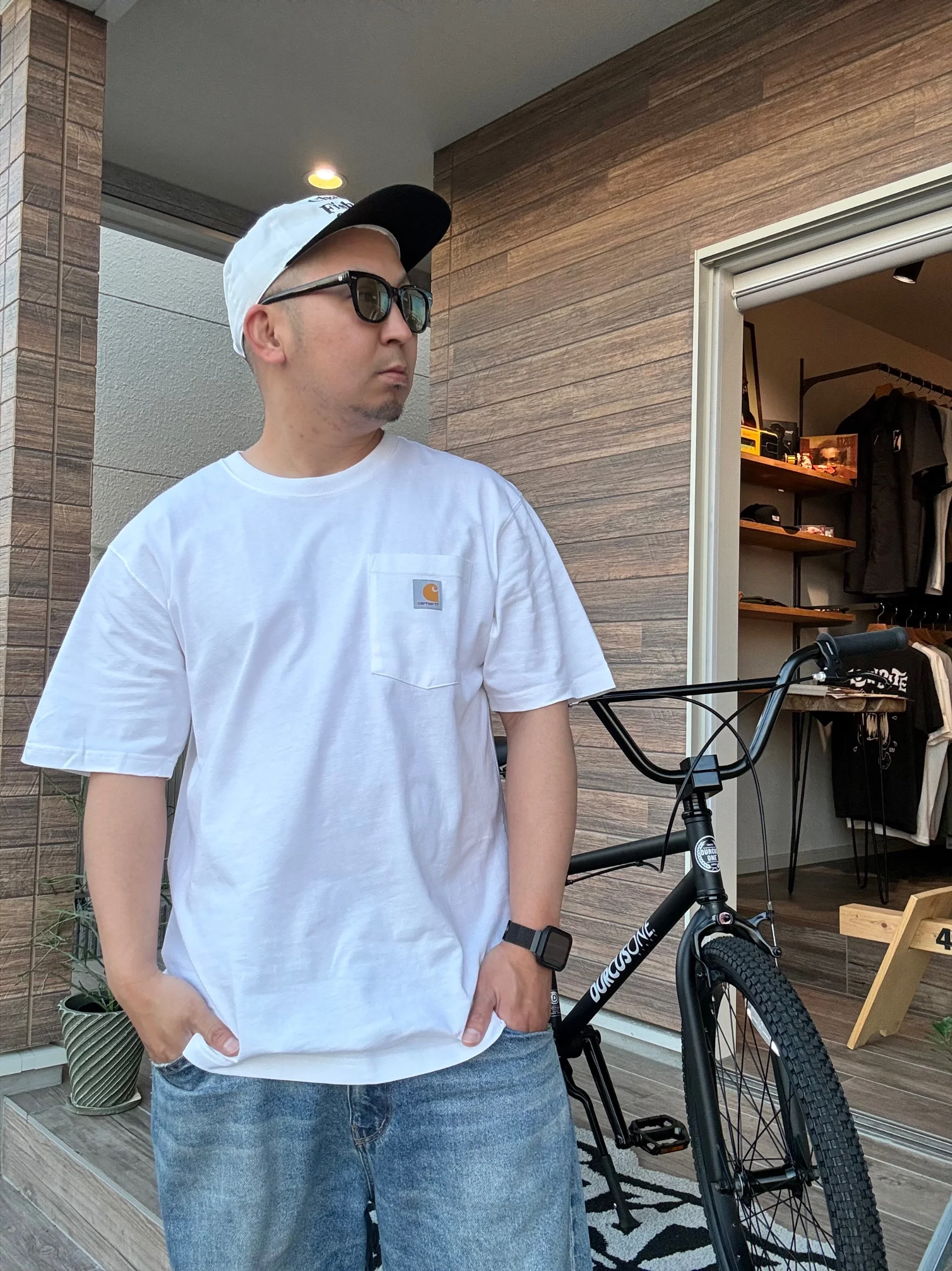 Carhartt ポケットTシャツ メンズ ヘビーウェイト ルーズフィット 半袖Tシャツ　ホワイト　　正面