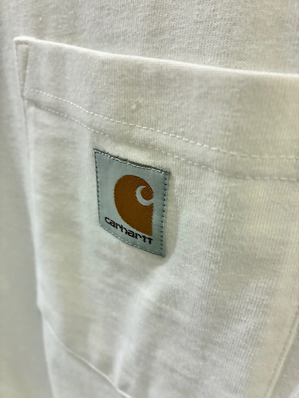 Carhartt ポケットTシャツ メンズ ヘビーウェイト ルーズフィット 半袖Tシャツ　ホワイト　　胸ポケット　拡大