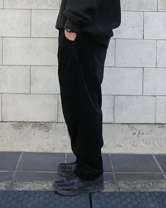 FAKIE STANCE コーデュロイ テーパードパンツ メンズ 日本製 Dカン ストリート カジュアル　着用イメージ　サイド