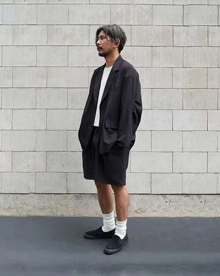 FAKIE STANCE フェイキースタンス　接触冷感 ナイロンショートパンツ メンズ 日本製 セットアップ対応 ワイドショーツ  ブラック 着用イメージ