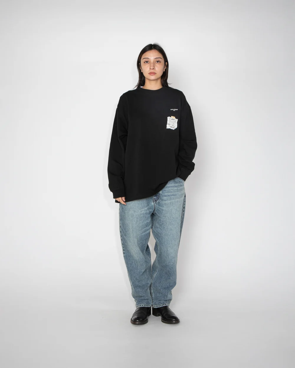 12oz ウルトラヘビーウェイト ロングスリーブTシャツ　着用イメージ　フロントスタイル　ブラック