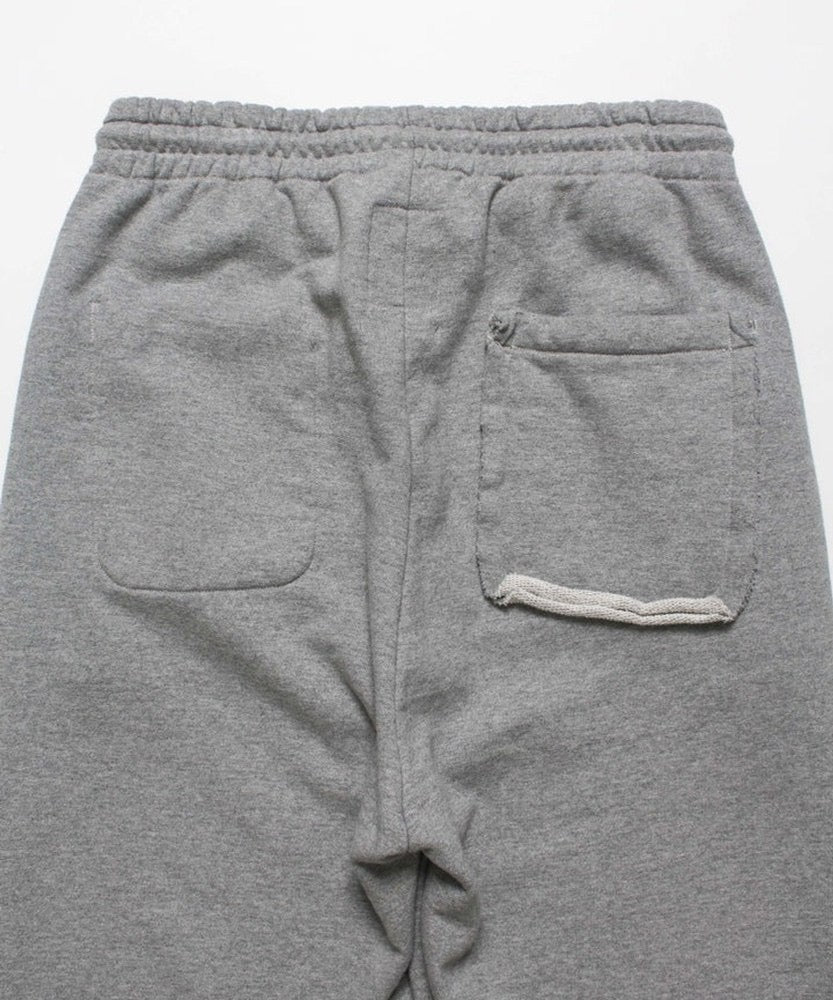RECOGNIZE カットオフ スウェットパンツ　グレー　バック