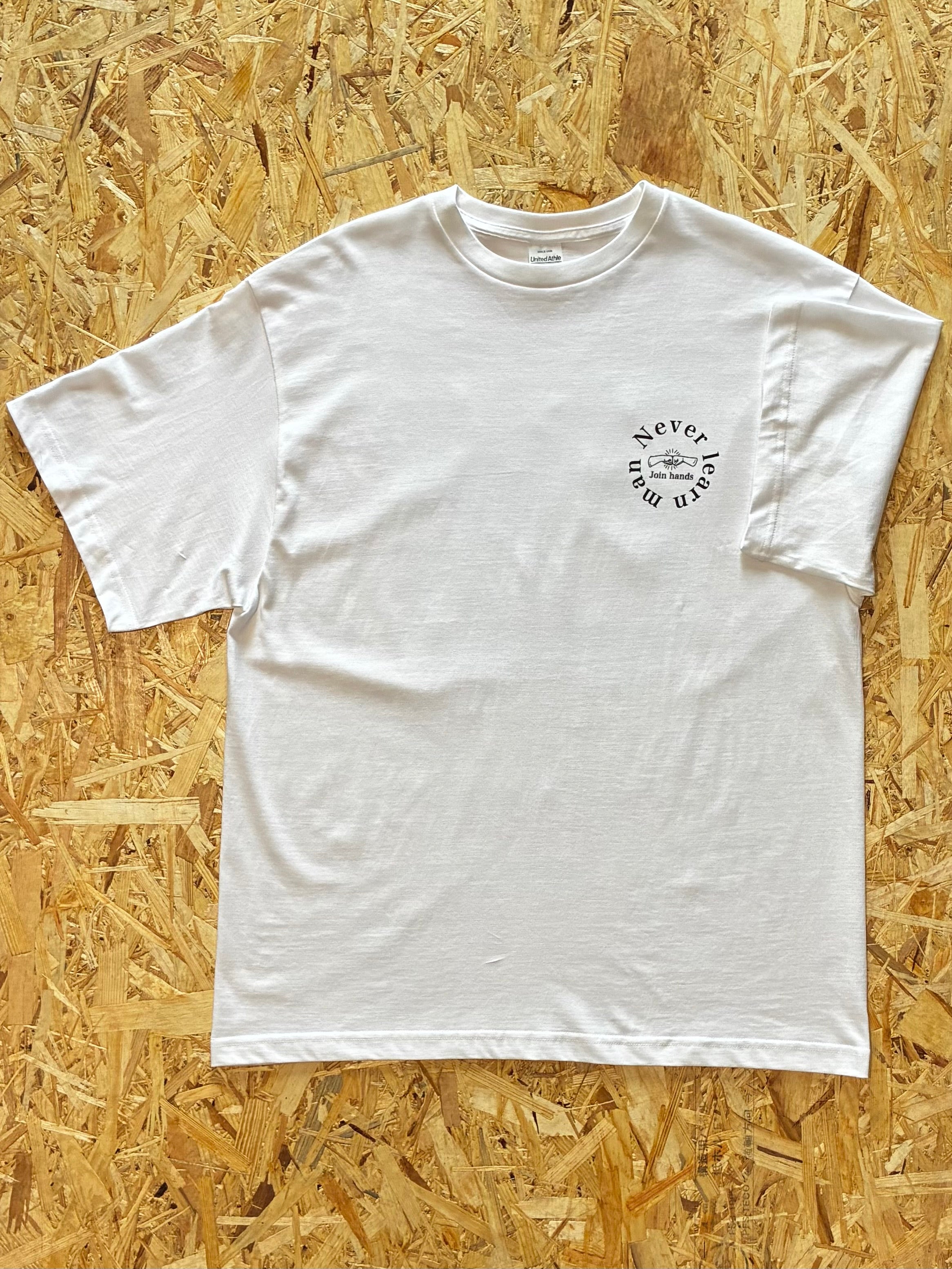 Never Learn Man Tシャツ フロント サークルロゴプリント　ホワイト